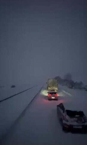 GEREDE KARABÜK YOLU ULAŞIMA KAPANDI Bolu’da etkili olan yoğun kar