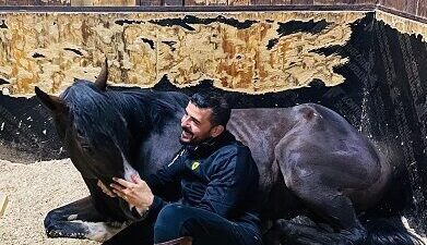 Tuçe GÖLCÜ ARMUTLU-Fırat ALKIZ/İSTANBUL, – İSTANBUL’da yaşayan yazar Murat Uçar,