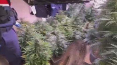 Taylan ERGÜN/İSTANBUL, – ARNAVUTKÖY’de evine kurduğu iklimlendirme sistemiyle uyuşturucu madde