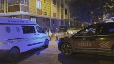 Taylan ERGÜN / İSTANBUL, – ARNAVUTKÖY’de kar maskeli şüpheli sokakta