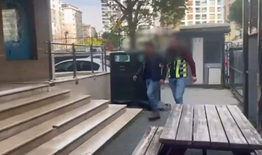 İSTANBUL, – İÇİŞLERİ Bakanı Ali Yerlikaya, Ataşehir’de trafikte tartıştığı kadın