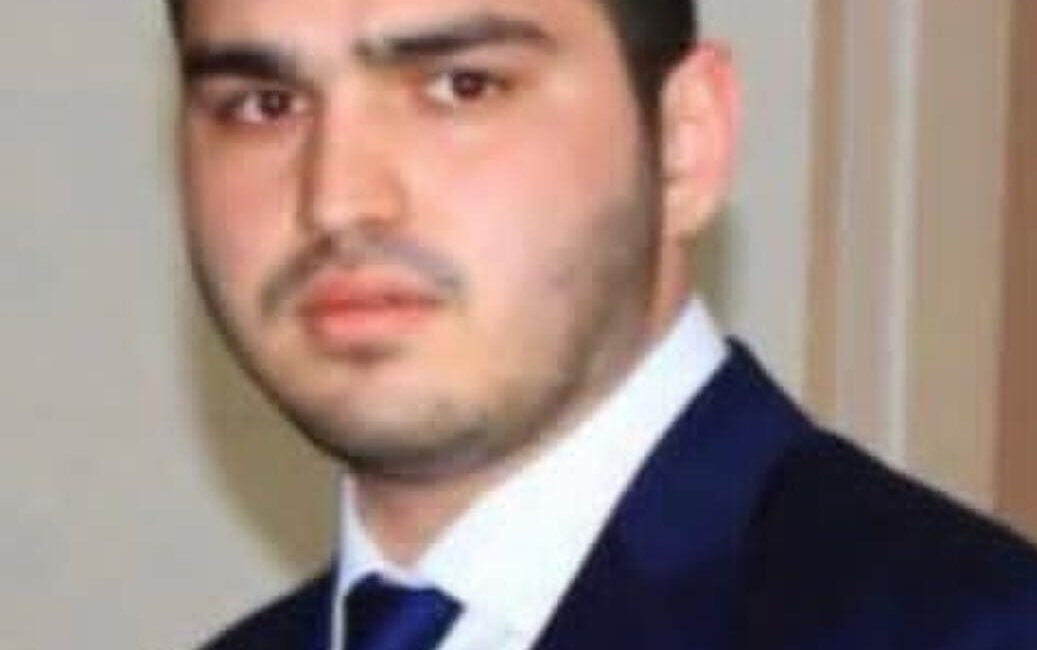 Ceyda BIYIKLIOĞLU / İSTANBUL, – BAKIRKÖY’de caddede seyir halindeki otomobile