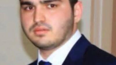 Ceyda BIYIKLIOĞLU / İSTANBUL, – BAKIRKÖY’de caddede seyir halindeki otomobile