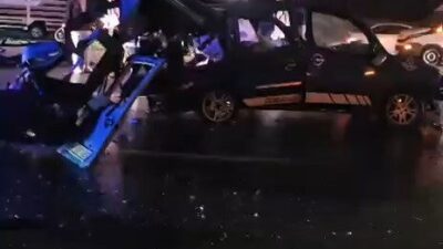 İSTANBUL, – Başakşehir’de çok sayıda aracın karıştığı zincirleme trafik kazası