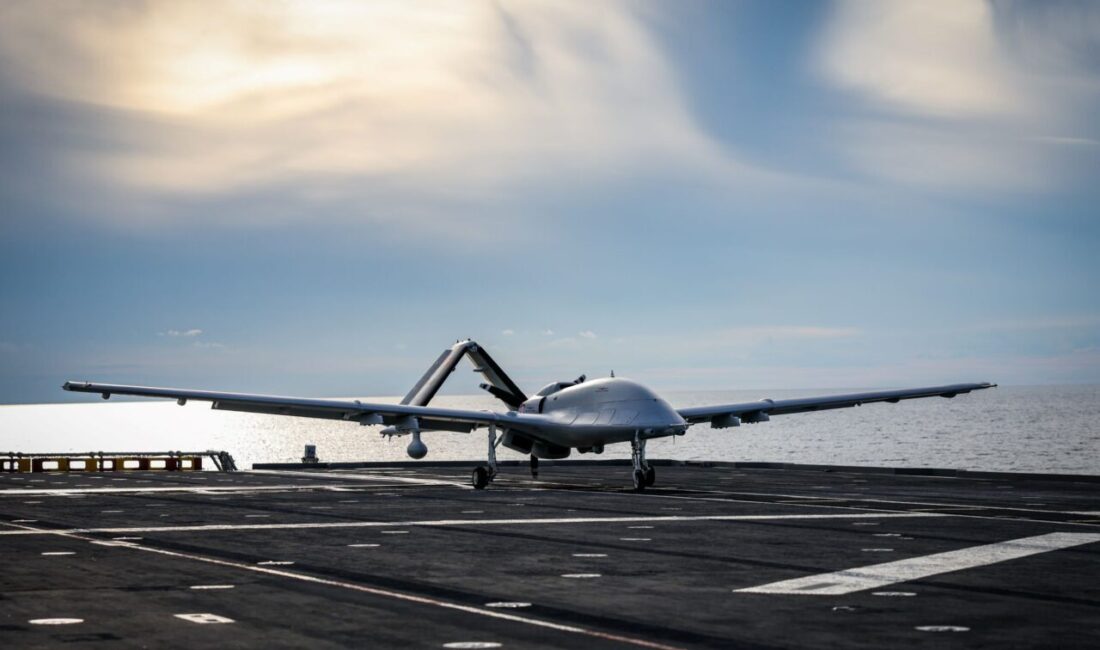 İbrahim YILDIZ / İSTANBUL, – AKDENİZ’DE bulunan TCG Anadolu’dan havalanan