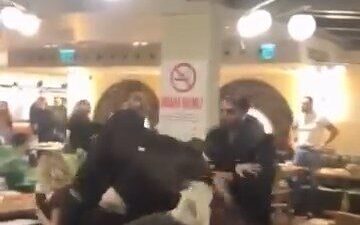 İsa ALMAÇAYIR-Hiba HAKBİLİR/İSTANBUL, -BEŞİKTAŞ’ta bir dönercide müşteriler arasında henüz bilinmeyen