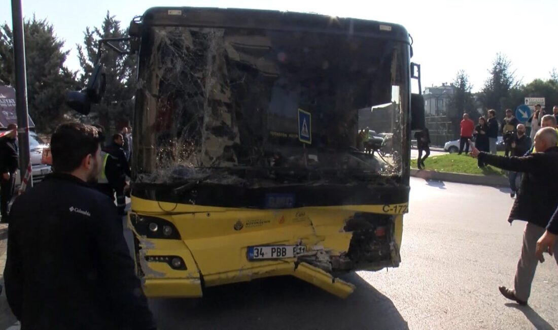 Leyla YILDIZ/İSTANBUL, – Üsküdar’da otomobile çarptıktan sonra 5 katlı binanın