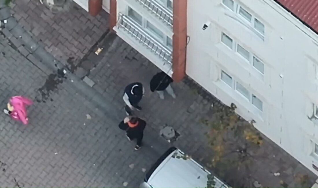 Derya EVREN KORKMAZ/İSTANBUL, -Esenyurt’ta dron destekli denetimlerde uyuşturucu satışı yaptığı