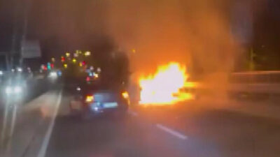 Soner HASIRCIOĞLU/İSTANBUL, – EYÜPSULTAN’da seyir halindeki otomobilde çıkan yangın itfaiye