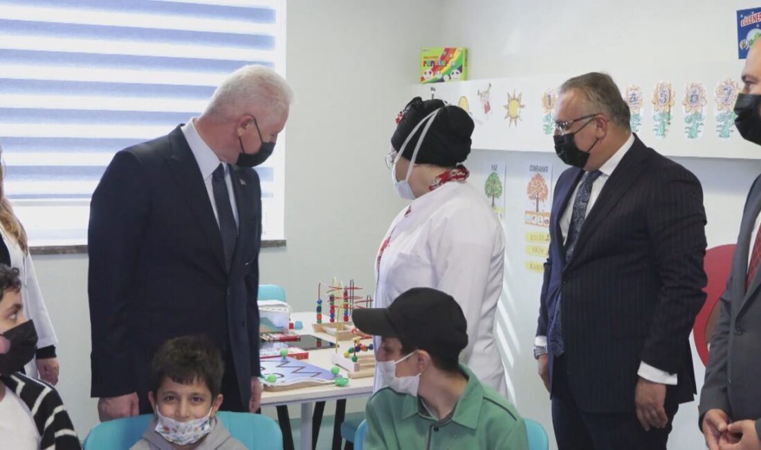 Gülseren KARAPINAR-Harun ŞAHBAZOĞLU/ İSTANBUL, – İSTANBUL Valiliği’nin ‘Öğrenerek İyileşiyoruz’ projesi