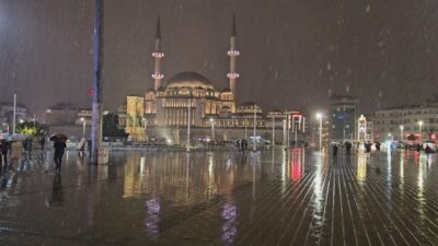 İSTANBUL, – METEOROLOJİ Genel Müdürlüğü tarafından yapılan uyarıların ardından İstanbul’da