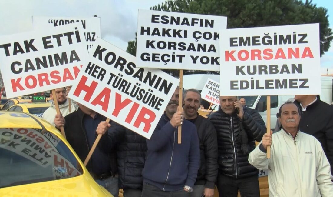 Emre KURT / İSTANBUL, – İSTANBUL’da korsan taşımacılığı protesto eden