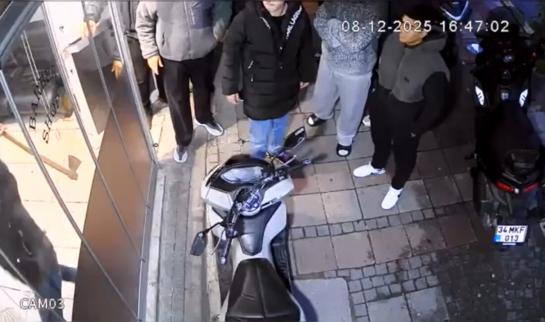 Doğan Can CESUR / İSTANBUL – KAĞITHANE’de aralarında alacak verecek