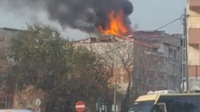 Baran AKKAYA-Altunay TUGA/İSTANBUL, -KÜÇÜKÇEKMECE’de 5 katlı binanın çatısında çıkan yangında