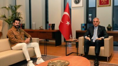 İSTANBUL Kültür ve Turizm Bakanı Mehmet Nuri Ersoy, oyuncu Burak