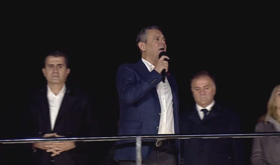 Armağan GÖKMEN/İSTANBUL, – CUMHURİYET Halk Partisi Genel Başkanı Özgür Özel,