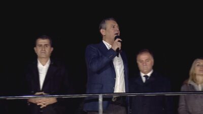 Armağan GÖKMEN/İSTANBUL, – CUMHURİYET Halk Partisi Genel Başkanı Özgür Özel,