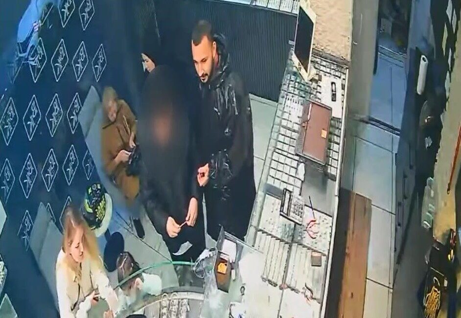 Doğan Can CESUR / İSTANBUL – SARIYER’de yaşayan Ezgi Ö.’nün