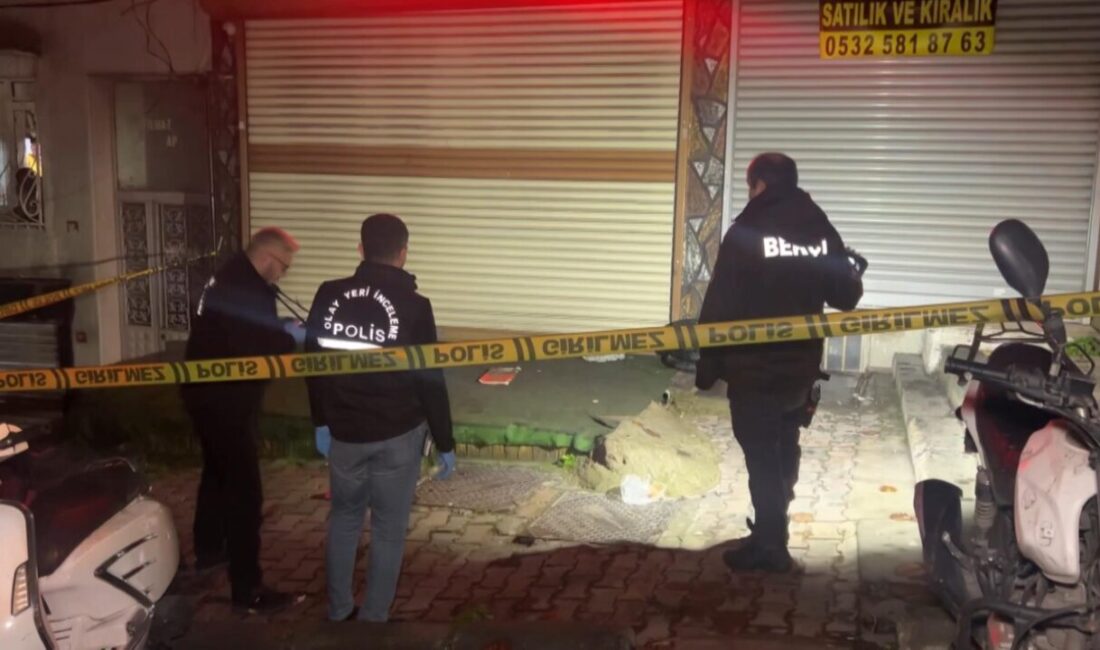 Soner HASIRCIOĞLU/İSTANBUL, – ŞİŞLİ’de sokakta yürüyen bir kişi, silahlı saldırıya