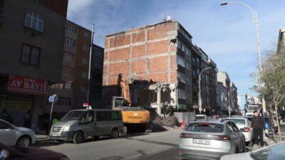 Esra GÜNTEPE- Ataberk KURT / İSTANBUL SULTANGAZİ’de kentsel dönüşüm kapsamında