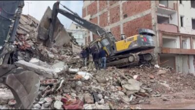 Leyla YILDIZ- Emir BENLİOĞLU/ İSTANBUL, – Zeytinburnu’nda kentsel dönüşüm kapsamına