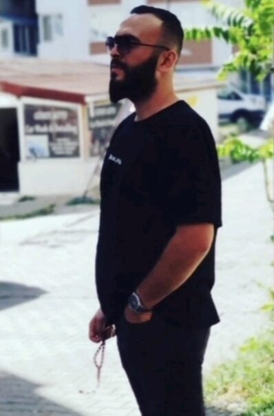 Vehbi DEMİR / İSTANBUL, – ZEYTİNBURNU’nda işten çıkan taksici Erhan