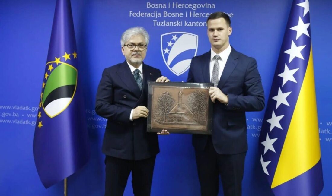 ANKARA, – MİLLÎ Eğitim Bakan Yardımcısı Ömer Faruk Yelkenci, Bosna