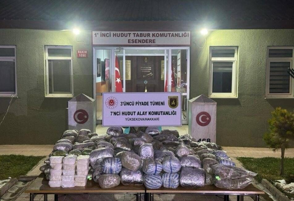 ANKARA, – MİLLİ Savunma Bakanlığı (MSB), Hakkari hudut hattında yapılan