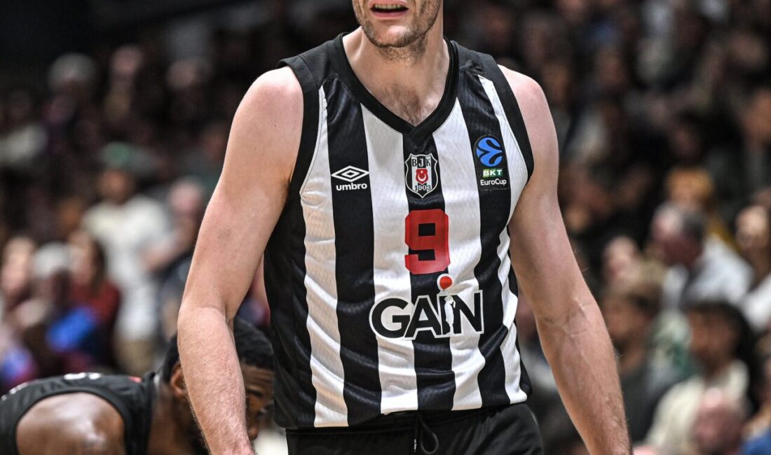 İSTANBUL, – SALON: Messe Chemnitz HAKEMLER: Manuel Attard, Marko Juras,