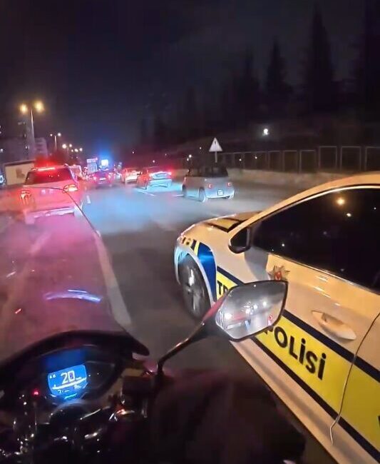 Umutcan ÖREN-Muhammet BAYRAM/ANKARA, – ANKARA’da motokurye Hasan Hüseyin Aksoy (32),