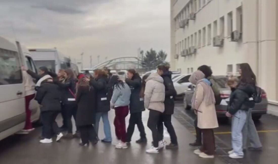 Kadircan GÜLER/ANKARA, – ANKARA’da sanal medya üzerinden tanıştıkları kadınlar tarafından