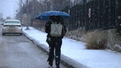 Mikail KARAMAN-Muhammet BAYRAM/ANKARA, – ANKARA’da akşam saatlerinde kar yağışı etkili