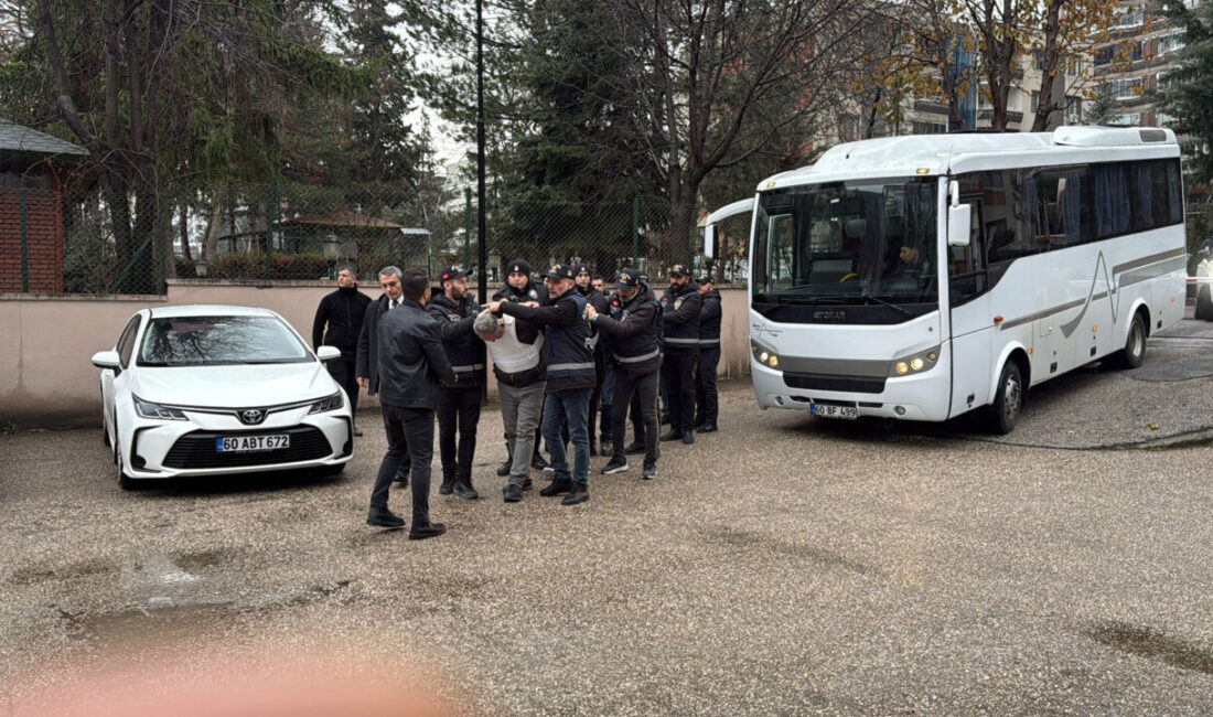 Fatih YILMAZ/TOKAT, – TOKAT’ta mülk satışı tartışmasında babası Zihni Cankurtaran’ı