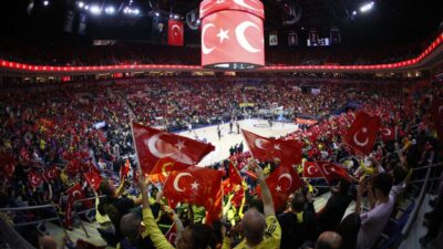 İSTANBUL, – SALON: Ülker Spor ve Etkinlik HAKEMLER: Tomislav Hordov,