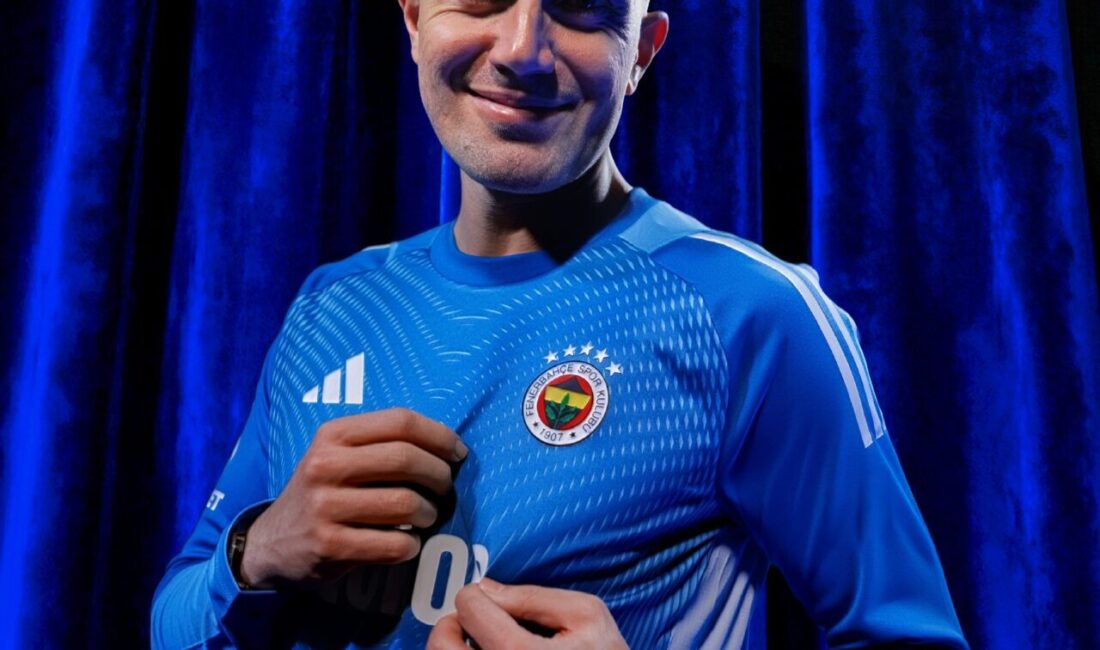 İSTANBUL, – FENERBAHÇE, 36 yaşındaki tecrübeli kaleci Mert Günok’u 2,5