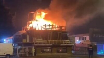 İhsan DÖRTKARDEŞ/İSTANBUL, – AVCILAR’da ahşap atölyesinden yangın çıktı. Yangın, itfaiye