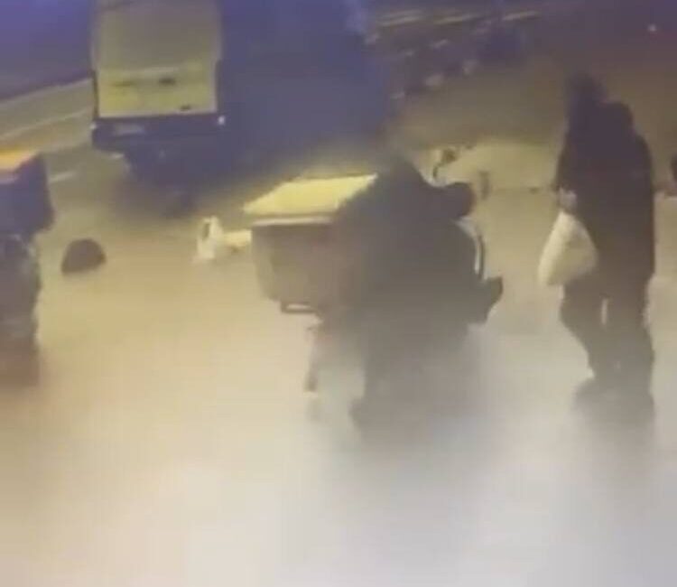 Baran AKKAYA/İSTANBUL, – BAHÇELİEVLER’de kimlik kontrolünden kaçan şüpheliyi yakalamak için