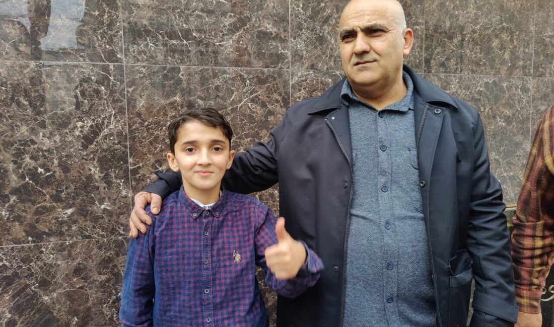 Emre KURT-Uğur ŞAHİN/ İSTANBUL, – Bayrampaşa’da ambulansa yol vermek için