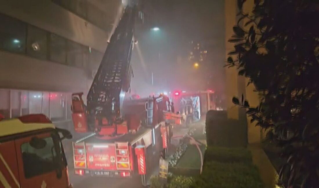 Yılmaz OKUR/İSTANBUL, – BEYOĞLU’nda 3 katlı otelde yangın çıktı. Kısa