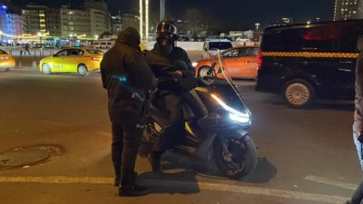 Mehmet Kaan KURT/İSTANBUL, – İSTANBUL’da polis ekipleri il genelinde eş