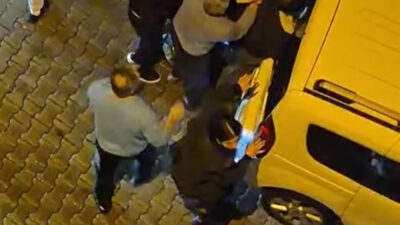 Doğan Can CESUR / İSTANBUL – KAĞITHANE’de bir sokağa giren