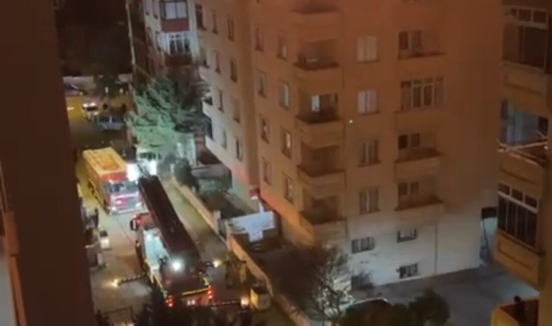 Mert ORDU/İSTANBUL, – KARTAL’da 5 katlı binanın çatısında yangın çıktı.