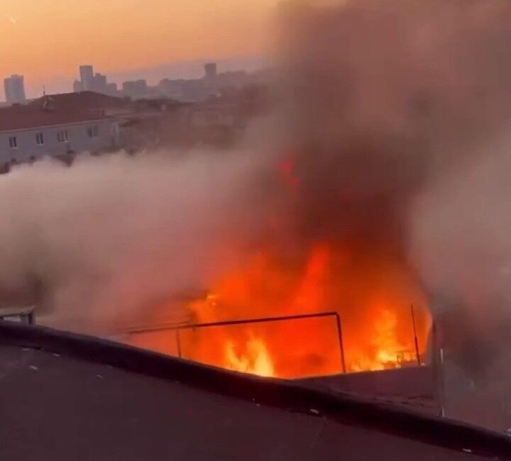 Baran AKKAYA – Altunay TUGA / İSTANBUL, –KÜÇÜKÇEKMECE’de kentsel dönüşüm