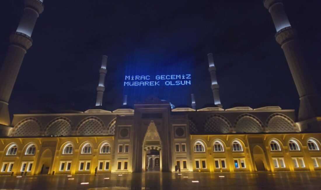 Baran AKKAYA – Mert ORDU/İSTANBUL, – MİRAÇ Kandili nedeniyle Sultanahmet