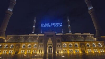 Baran AKKAYA – Mert ORDU/İSTANBUL, – MİRAÇ Kandili nedeniyle Sultanahmet