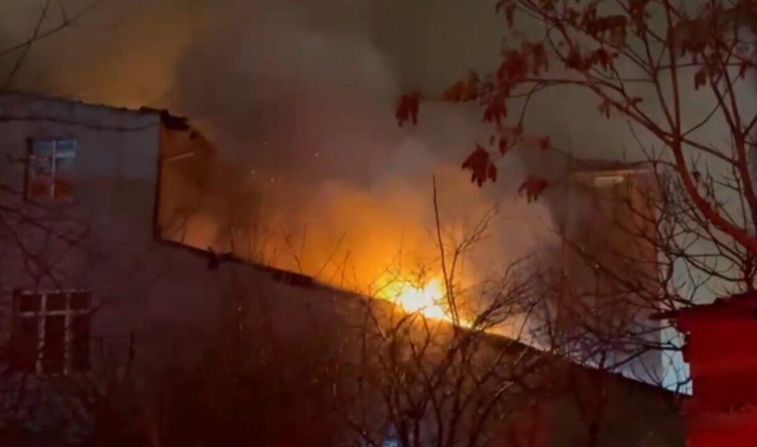 Mehmet Kaan KURT/İSTANBUL, – ÜMRANİYE’de 3 katlı bir binada çıkan