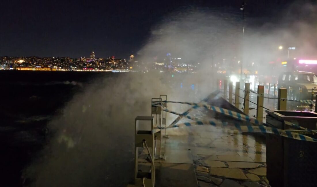 Mert ORDU / İSTANBUL – Üsküdar’da soğuk ve kar yağışlı