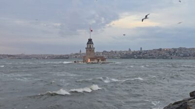 Mert ORDU / İSTANBUL, – Üsküdar’da Meteoroloji Genel Müdürlüğü’nün uyarılarının