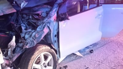 Doğan ÇİZMECİ/TURGUTLU (Manisa), – MANİSA’nın Turgutlu ilçesinde otomobilin, önce yayaya