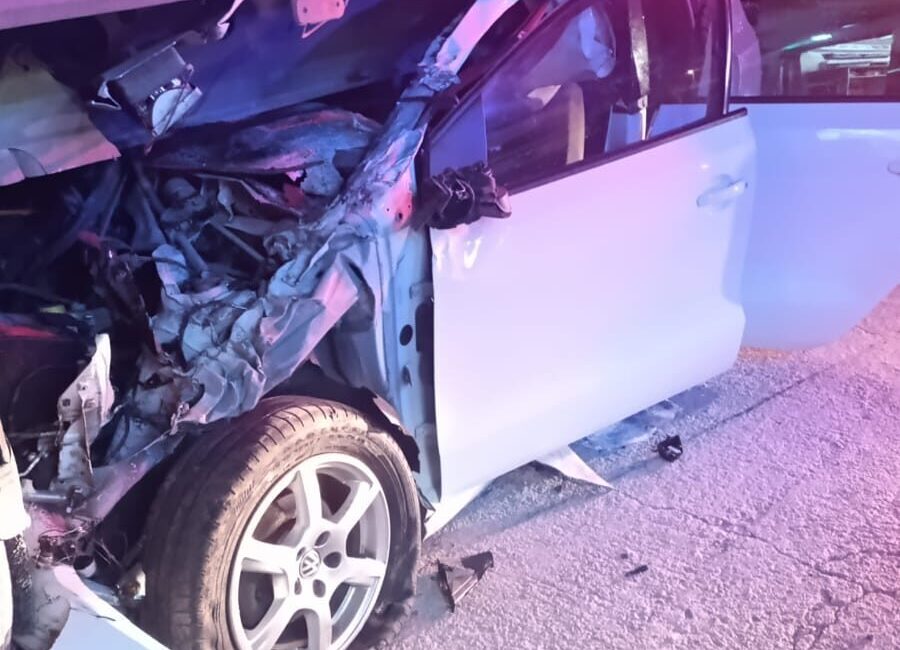 Doğan ÇİZMECİ/TURGUTLU (Manisa), – MANİSA’nın Turgutlu ilçesinde otomobilin, önce yayaya